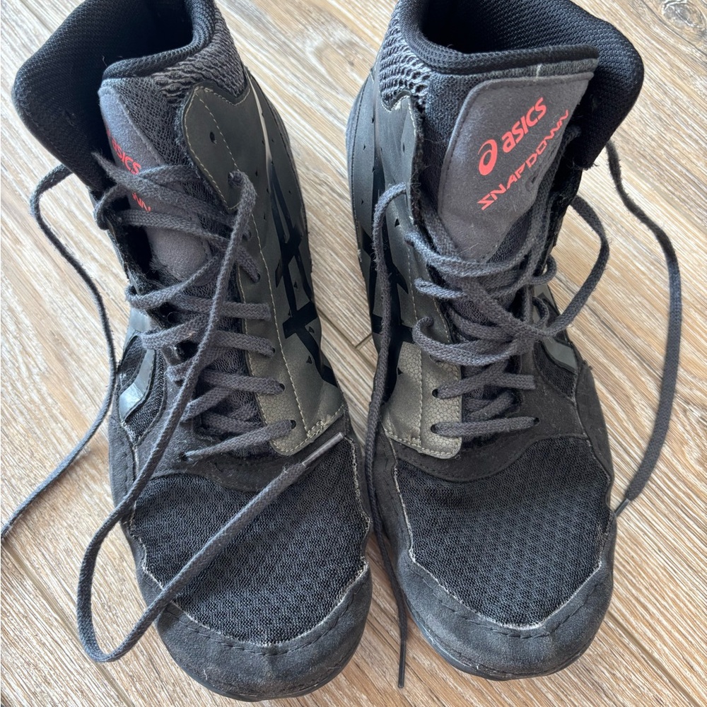 Asics Black Athletic Shoes with Mesh Upper and Chunky Sole
